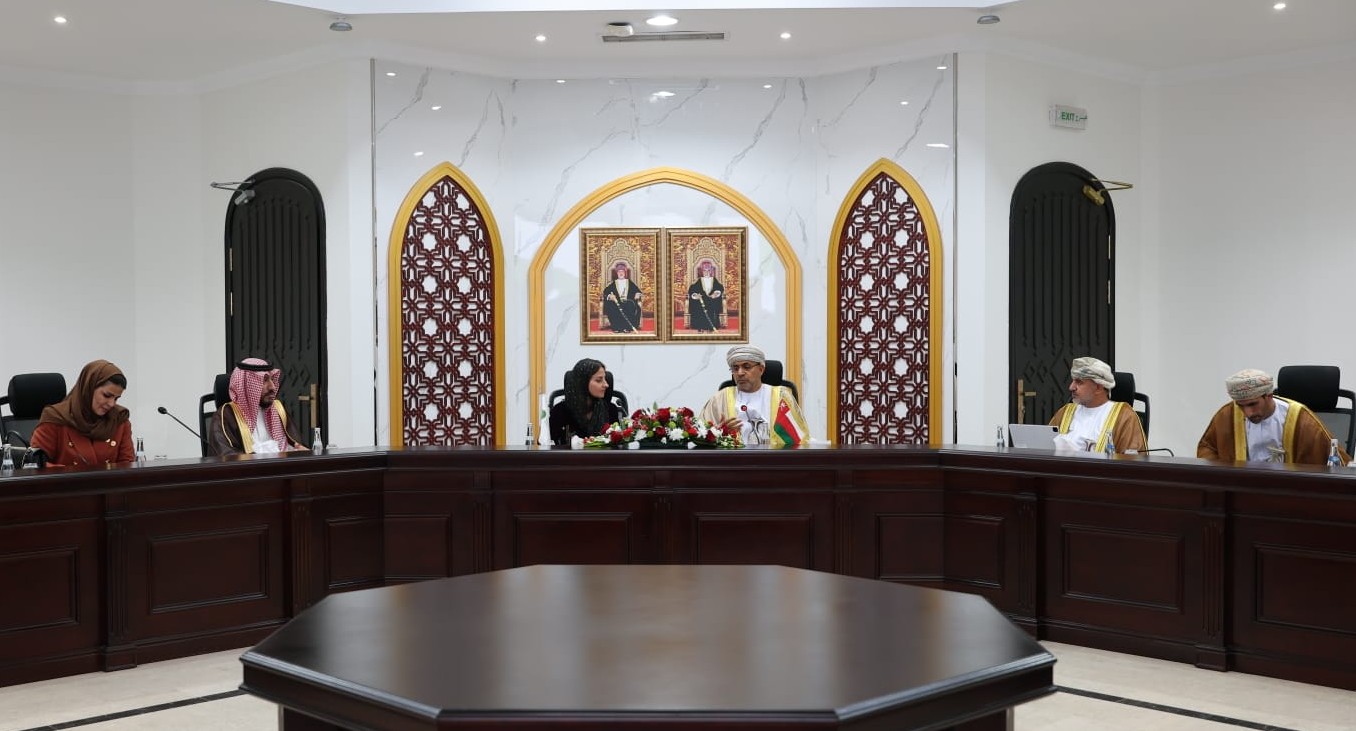 HRH Princess Sarah bint Bandar bin Abdulaziz Al Saud meets Oman’s Minister of Economy and Deputy Chairman of the Oman Investment Authority.